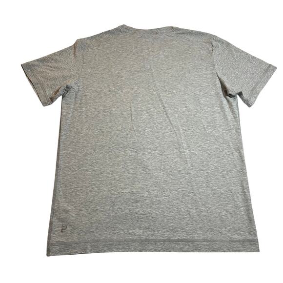 Public Rec Men's Go-To V T-Shirt Size Large Casual Athleisure Preppy Classic - Picture 2 of 7